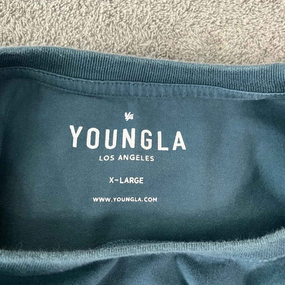 Young LA Shirt Mens XL Blue Crew Neck Pullover Long Sleeve Casual Streetwear‎